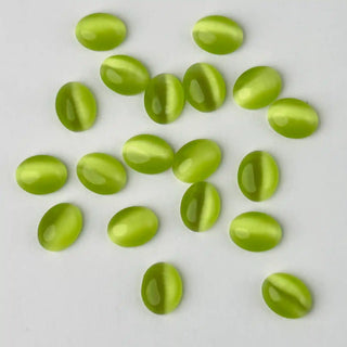 Cabochon Occhi di Gatto Ovale Verde Chiaro 9x5mm per bigiotteria e gioielli fai da te