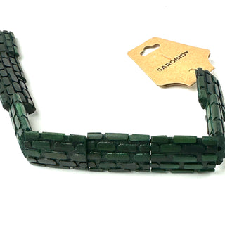 PERLE A FILO IN RESINA RETTANGOLARI LAVORATE VERDE SCURO 30 MM X 20 MM - 1 FILO