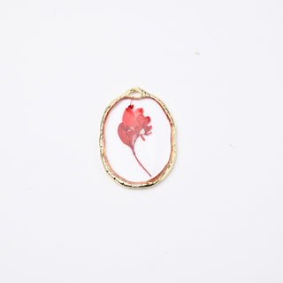 Ciondolo Piccoli Fiori Naturali Rossi Resinati Oro Ovale 28x20mm - Artigianale
