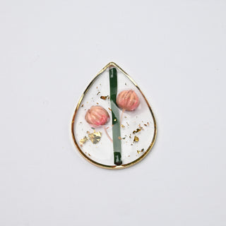 Ciondolo Ramo e Boccioli Naturali Rosa e Glitter Dorati Resinati Oro Goccia 30x26mm - Artigianale