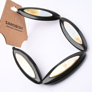 Perle in Corno Naturale con Inserto in Madreperla Navette Nero 60x20x10mm