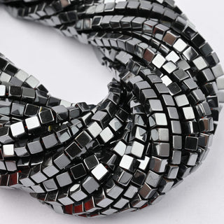 Ematite Naturale Cubo 4mm