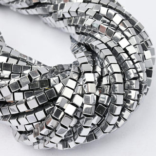 Ematite Argento Cubo 4mm