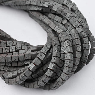 Ematite Efffetto Grezzo Cubo 4mm