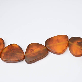 Perle in Resina Artigianali Triangolo Piatto Ambra 40x32mm