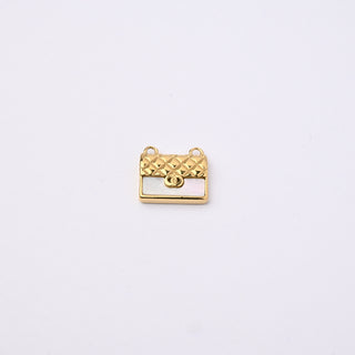 Ciondolo Borsetta in Acciaio Placcato Oro 14k e Madreperla con doppio anello - 13x10mm