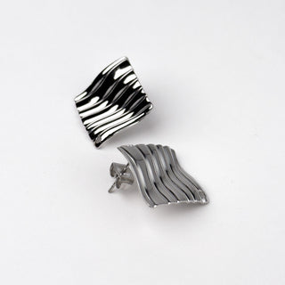 Orecchino Perno con Base Quadrata Lavorata 16mm in Acciaio - 2 pz